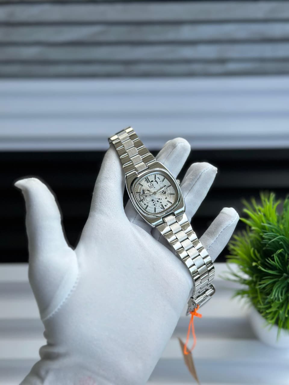 Elegant Silver Stainless Steel Men’s Watch  BRAND= FENTON &amp; LG 🌀&nbsp;