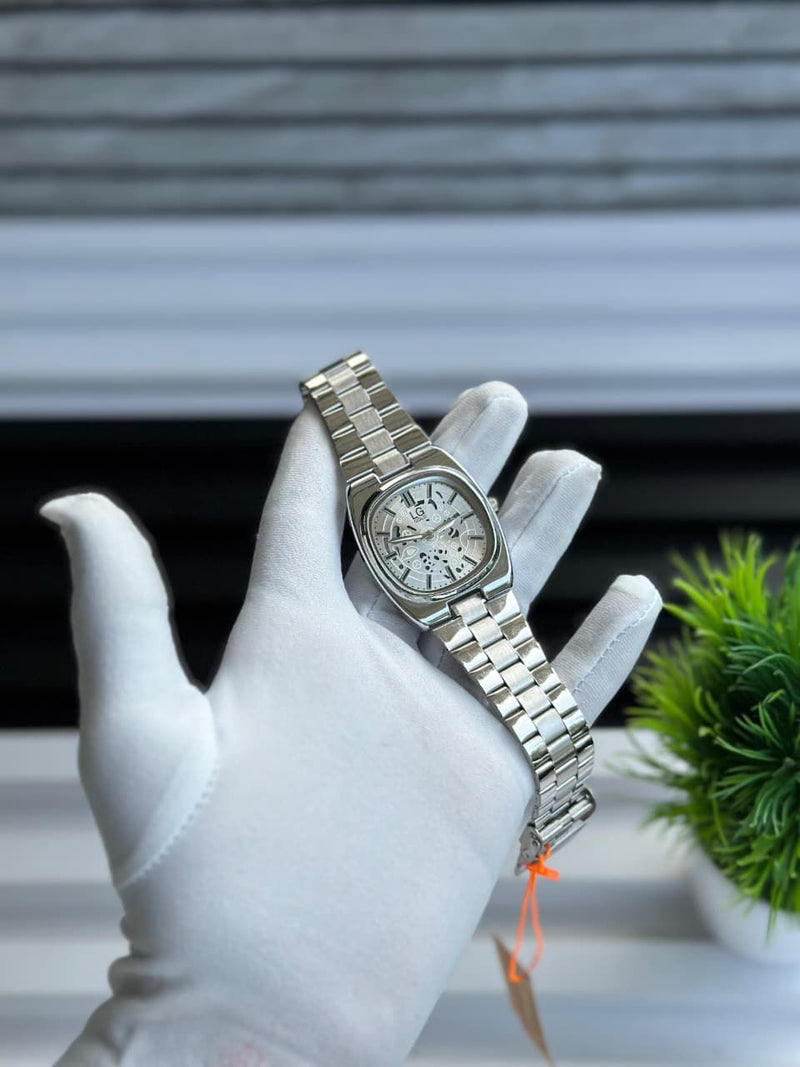 Elegant Silver Stainless Steel Men’s Watch  BRAND= FENTON &amp; LG 🌀&nbsp;
